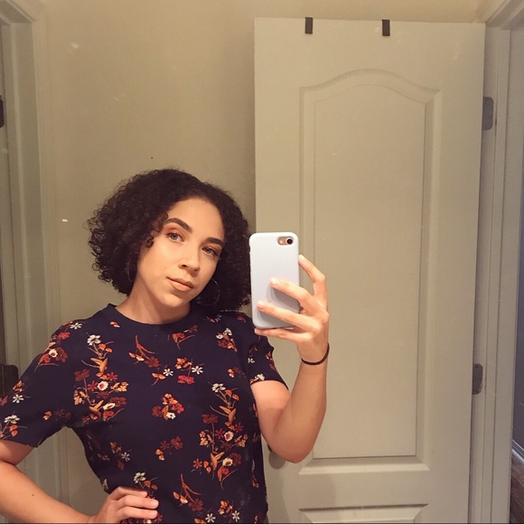 Meet Your Seller✨ - Picture 2 of 3